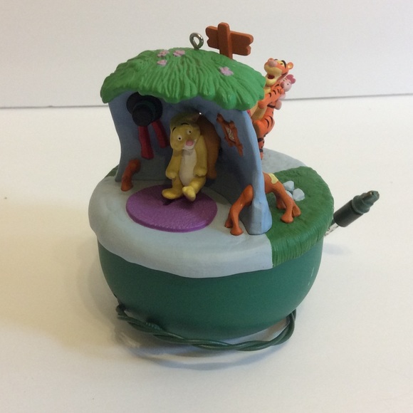 Hallmark Pooh Too Much Hunny Magic Motion Music - Picture 4 of 8